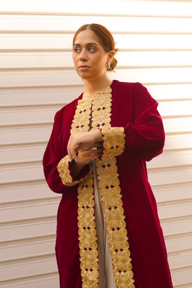 Kimono Burdeos Cenefa Dorada - Imagen 3