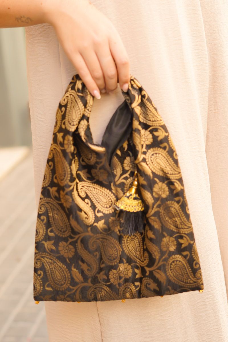 Bolso Tela Negro y Dorado