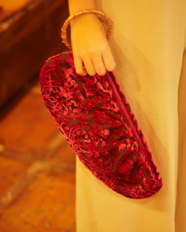 Cartera Rosa Aro Dorado