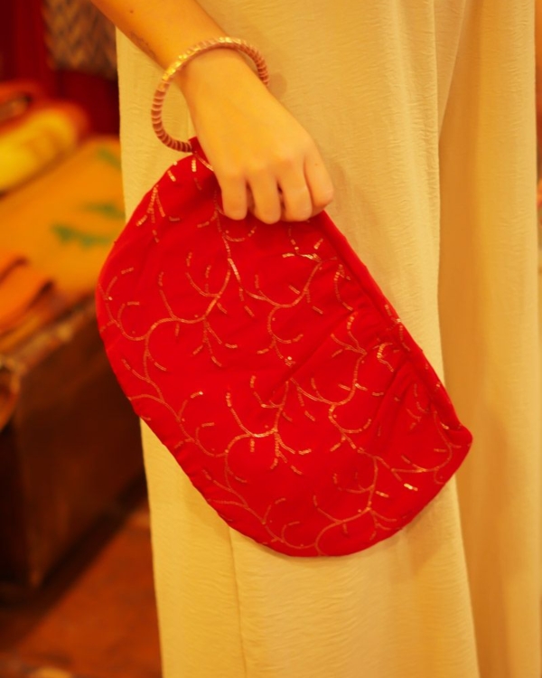 Cartera Coral Aro Dorado