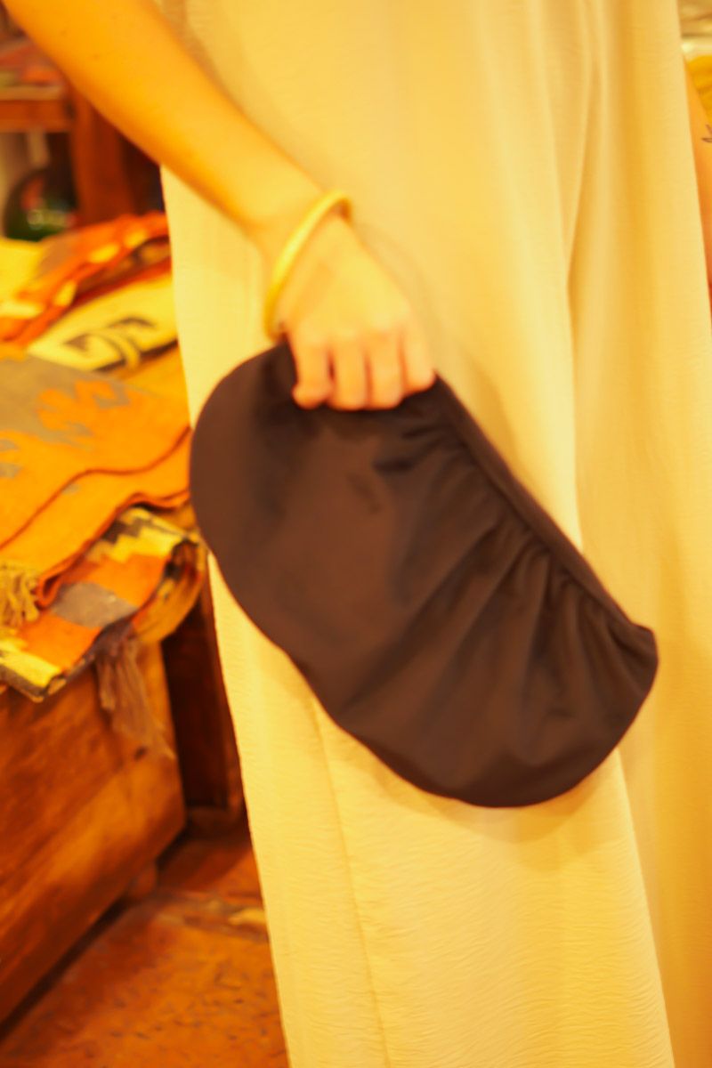 Cartera Chocolate Aro Dorado