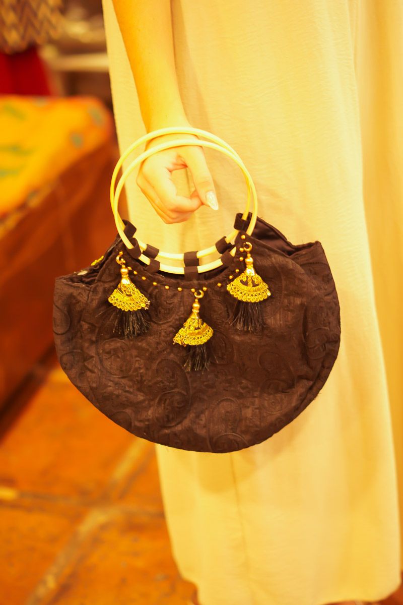 Bolso Marrón Aro Dorado