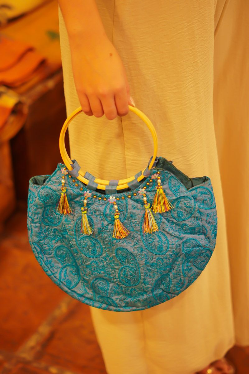 Bolso Azul Aro Dorado