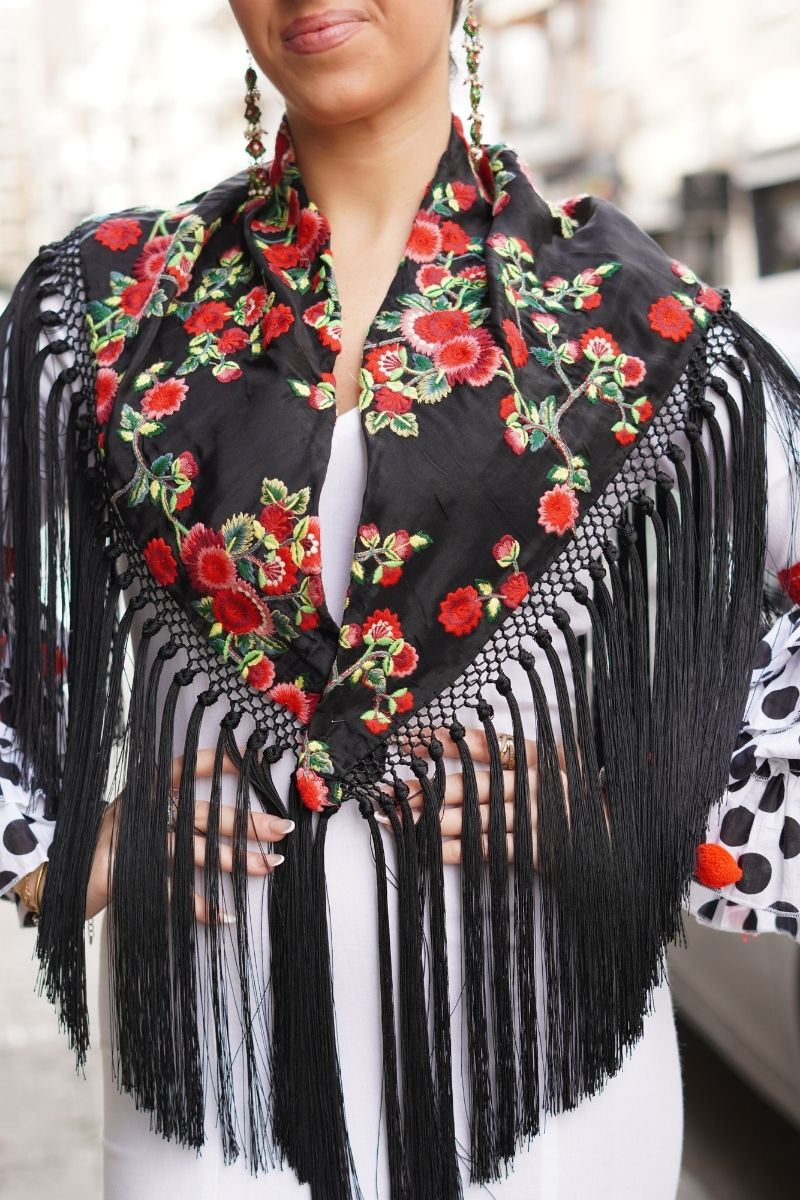 Mantoncillo Flamenca Azabache Flores