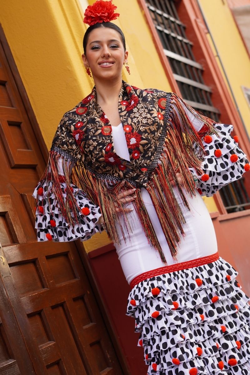 Mantoncillo Flamenca Flores Rojas - Imagen 2