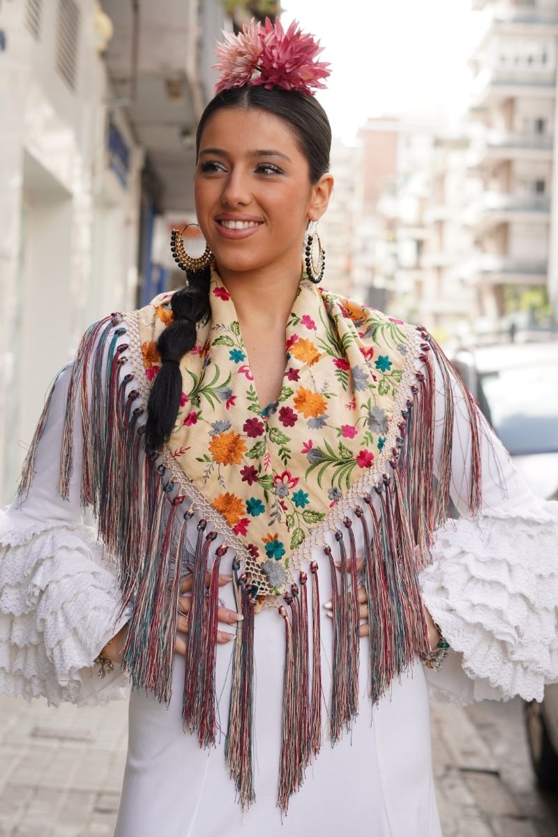 Mantoncillo Flamenca Flores Beige - Imagen 2