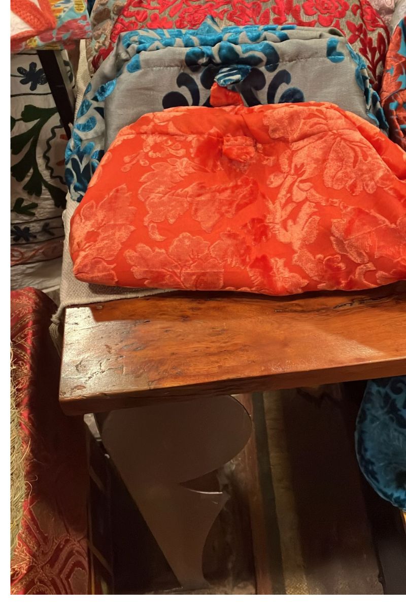 Cartera Naranja Flores Terciopelo